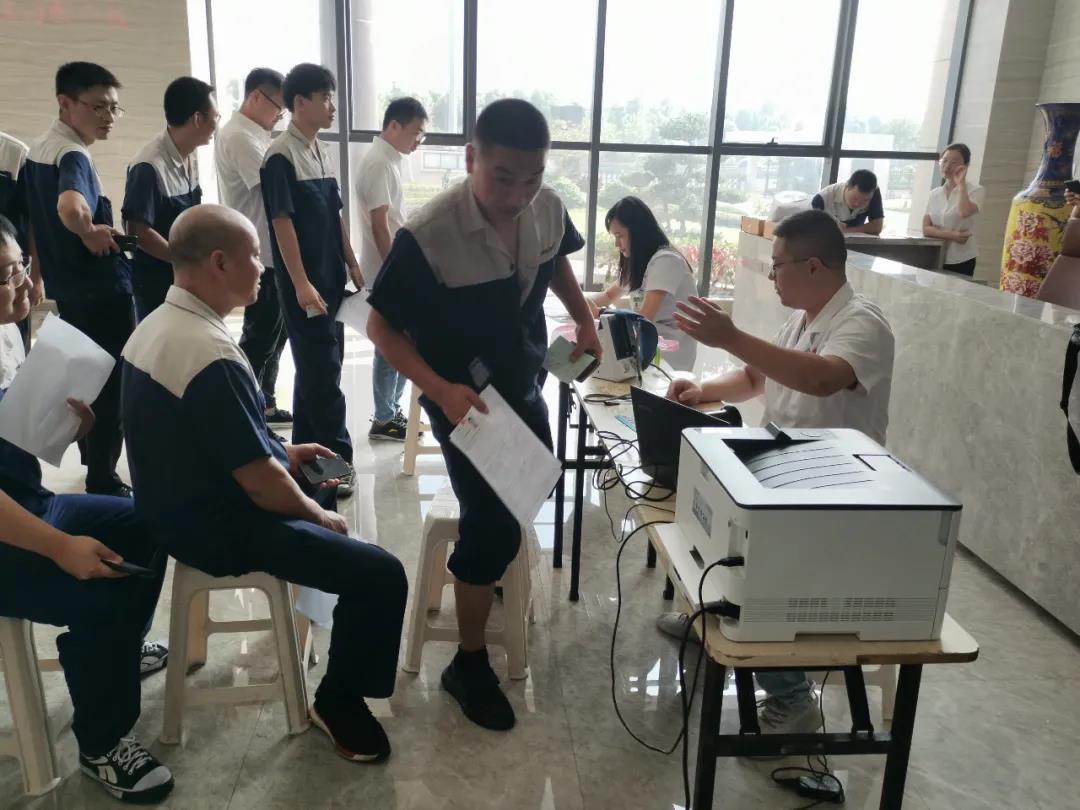 無償獻(xiàn)血，溫暖相傳